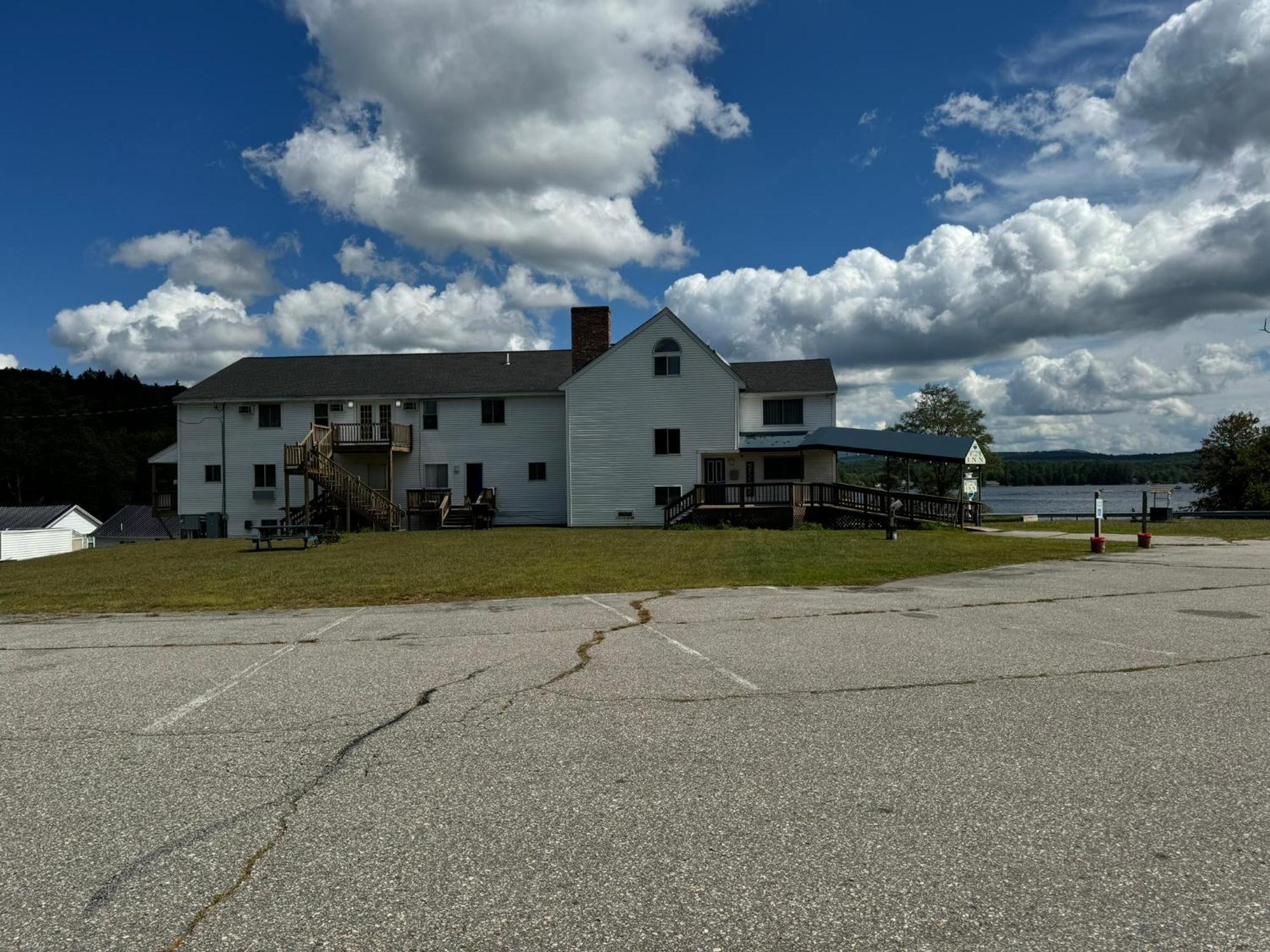 Winnisquam Lake Inn Tilton Eksteriør bilde
